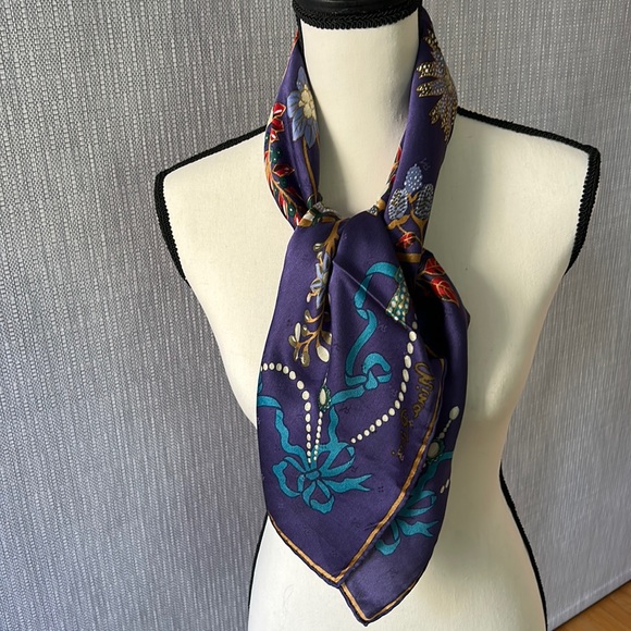 Nina Ricci Silk Scarf with Flowers and Birds - Picture 3 of 9